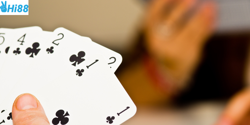 Chơi game Phỏm Tá Lả tại nền tảng giải trí Hi88