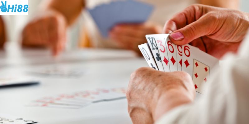 Tham gia đánh bài binh 13 lá cùng nhà cái